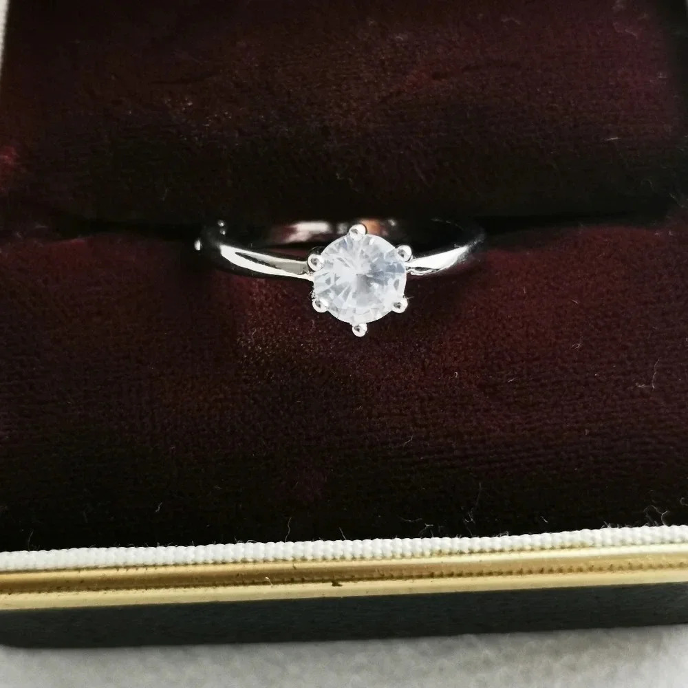925  solitaire ring - Picture 2 of 4